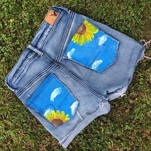 Liquidation Sale: AE Hand Painted High Rise Shorts